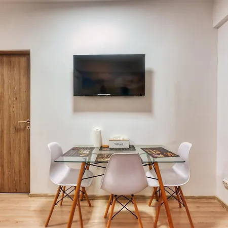 Διαμέρισμα Modern 2 Bedroom In - Pumo